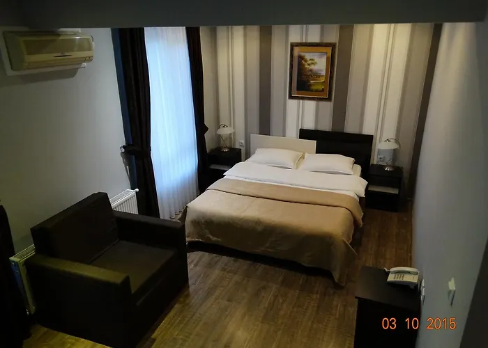 Mimoza Ξενοδοχείο Ράζγκραντ