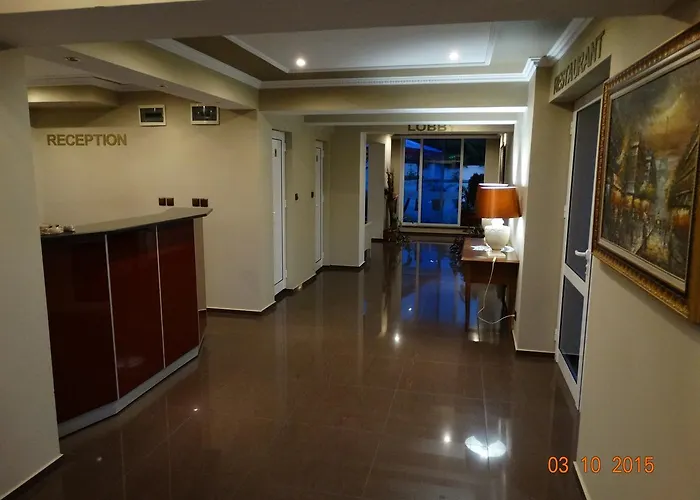 Ξενοδοχείο Mimoza 3*